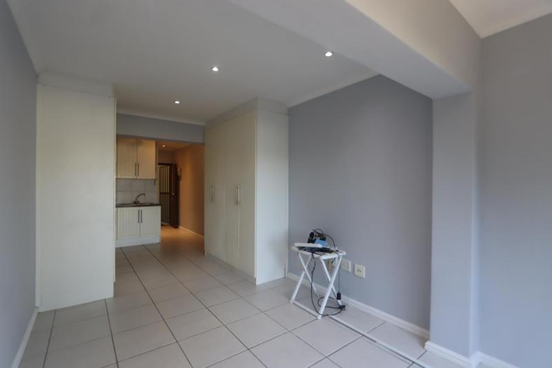 To Let 1 Bedroom Property for Rent in Rondebosch Western Cape